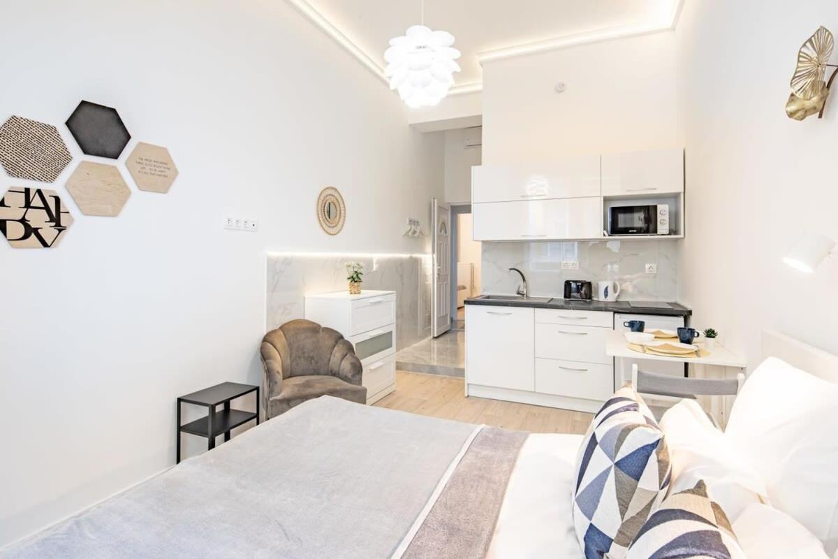 Ultra Central - New - Comfy Studio Βουδαπέστη Εξωτερικό φωτογραφία
