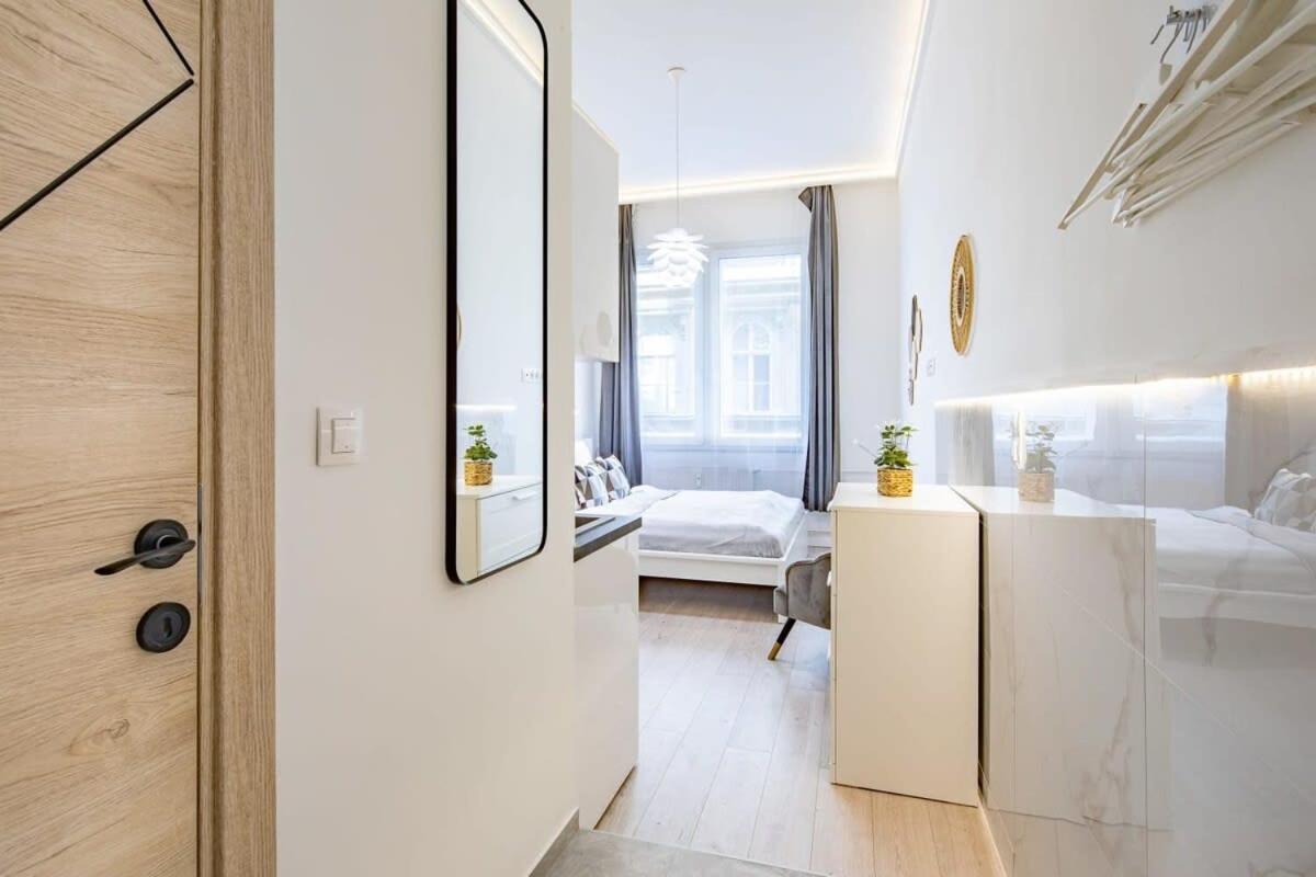 Ultra Central - New - Comfy Studio Βουδαπέστη Εξωτερικό φωτογραφία